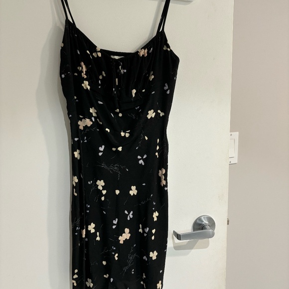 Aritzia Wilfred Bellow Mini Dress - Picture 1 of 3
